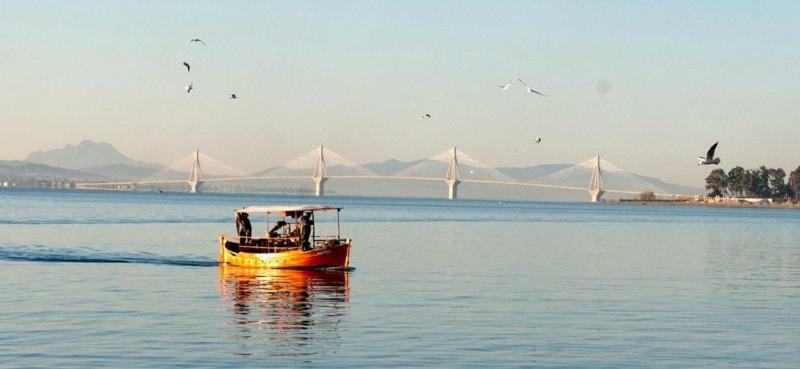 Seaside Residence In Nafpaktos Екстериор снимка