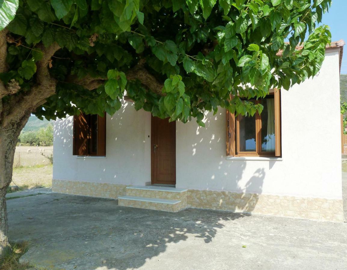 Seaside Residence In Nafpaktos Екстериор снимка